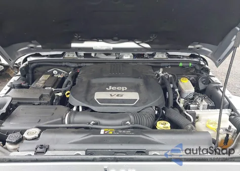 2017 Jeep Wrangler Unlimited Sahara 4X4 из США, поврежденный, VIN 1C4BJWEG7HL722574